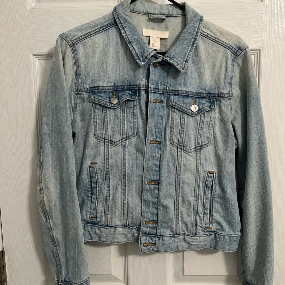 H&M light wash denim jacket